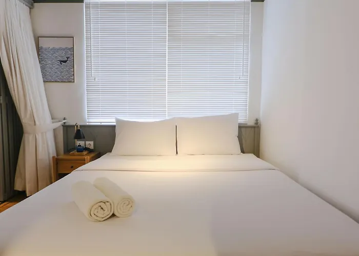 Studio With Private Living Room At Jarrdin Cihampelas Apartment By Travelio